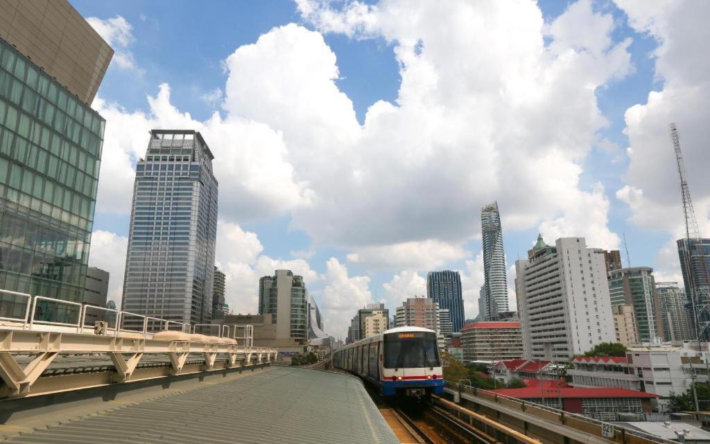 The Heritage Silom Hotel Bangkok Exterior photo