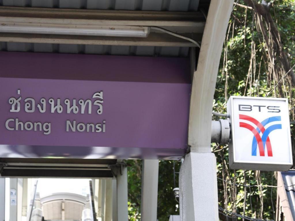 The Heritage Silom Hotel Bangkok Exterior photo