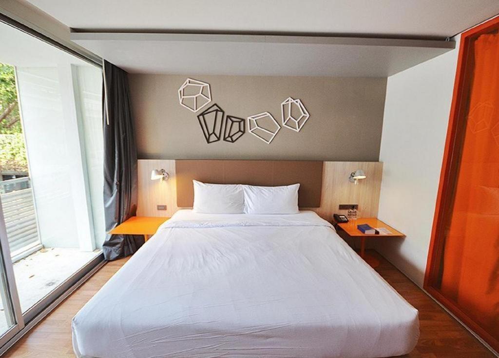 The Heritage Silom Hotel Bangkok Exterior photo